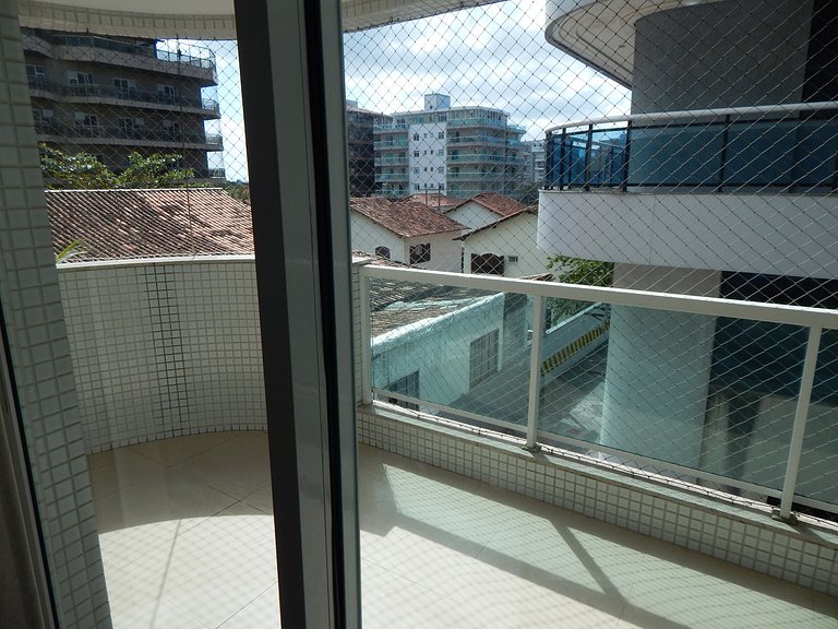 Lindo Apartamento 3 quartos em prédio frente p/Mar - CF33