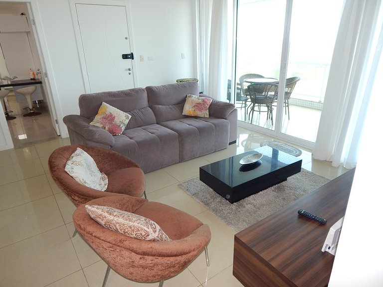 Apartamento Alto Luxo com 4 quartos em prédio de frente p/Ma