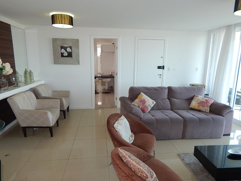 Apartamento Alto Luxo com 4 quartos em prédio de frente p/Ma