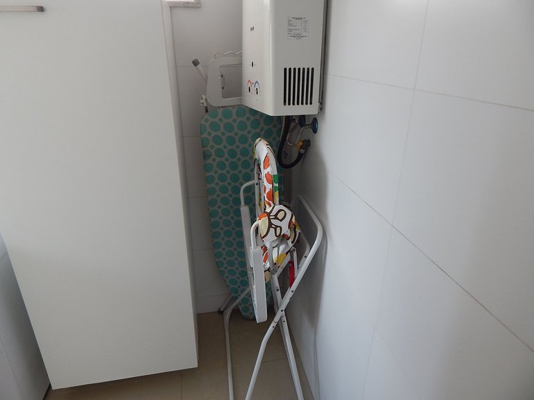Apartamento Alto Luxo com 4 quartos em prédio de frente p/Ma