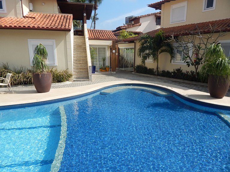 Linda e aconchegante casa a 400m da Praia de Geribá com Pisc