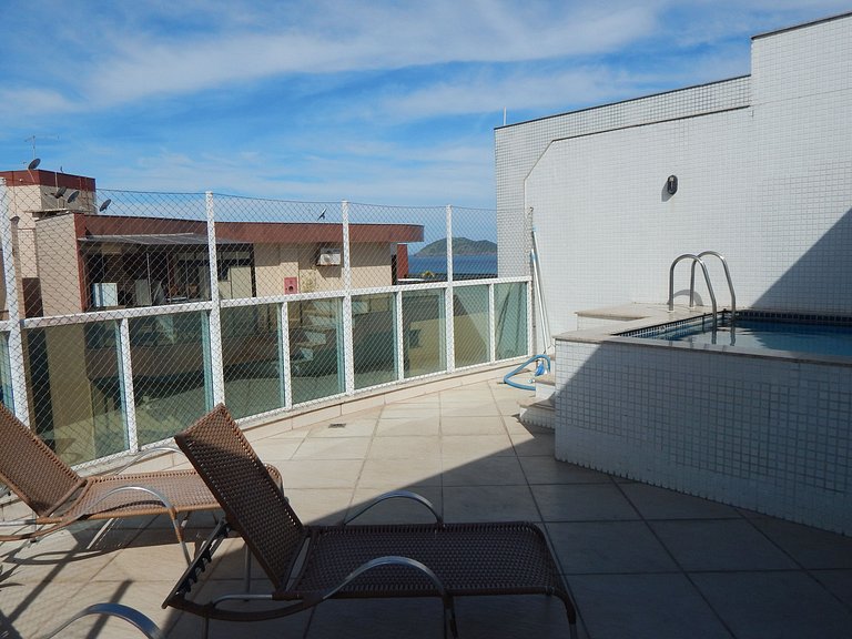 Cobertura de Luxo com Piscina e churrasqueira na Praia do Fo