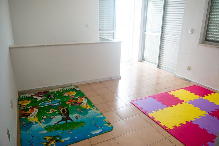 5 min a pé da Praia do Forte - Cobertura Duplex com Terraço