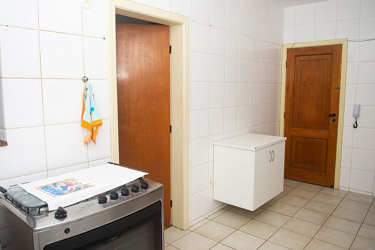 Confortável e bem localizado 3 Quartos na Praia do Forte - C