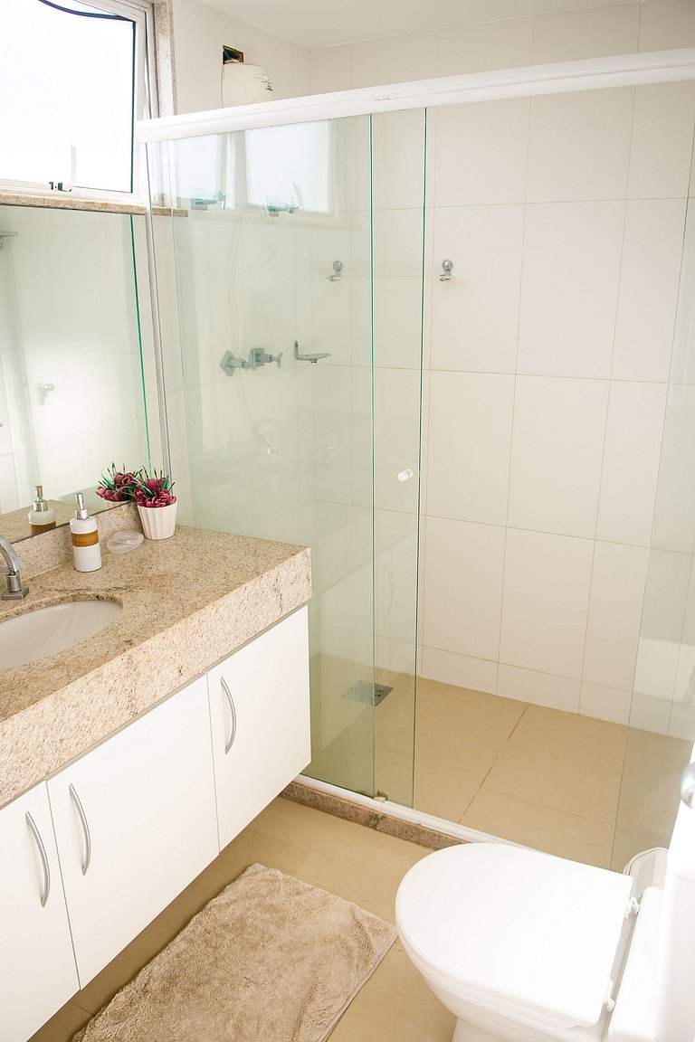 Apartamento Alto Luxo com 4 quartos em prédio de frente p/Ma