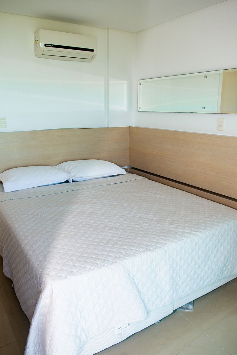 Apartamento Alto Luxo com 4 quartos em prédio de frente p/Ma