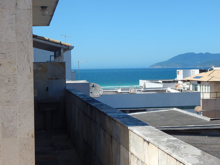 Espaçosa Cobertura duplex 4 Qts na Praia do Forte