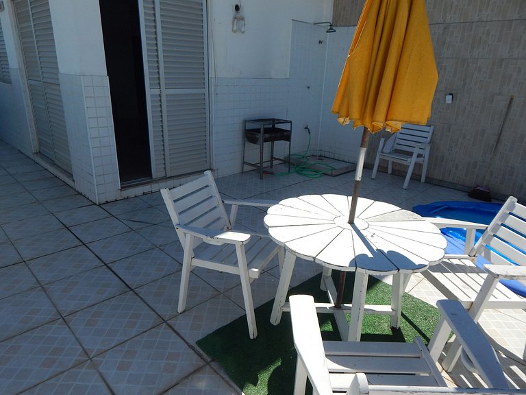 5 min a pé da Praia do Forte - Cobertura Duplex com Terraço