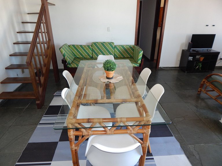 5 min a pé da Praia do Forte - Cobertura Duplex com Terraço