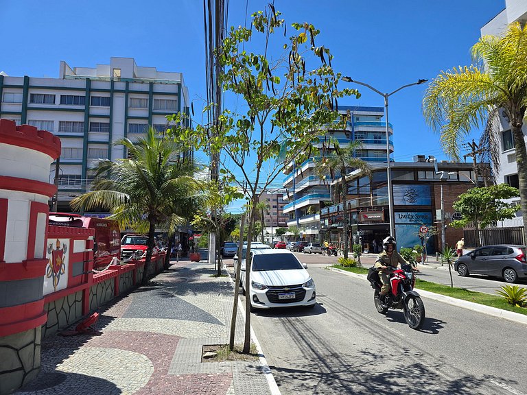 Apto na Praia do Forte - 2 Qts frente ao Bombeiro