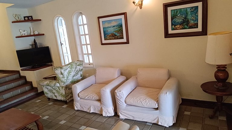 Casarão a 3 minutos a pé da Praia do Forte