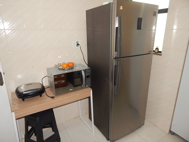 Apartamento de 2 quartos com varanda e ar - CF57