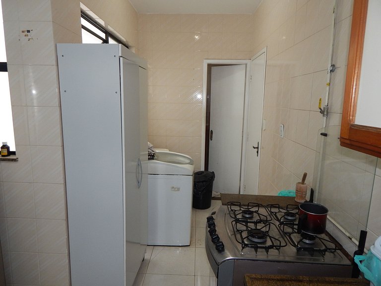 Apartamento de 2 quartos com varanda e ar - CF57