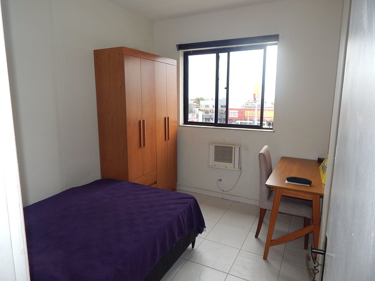 Apartamento de 2 quartos com varanda e ar - CF57