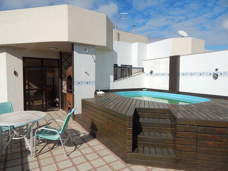 Cobertura com Piscina e Churrasqueira - 10 Pessoas