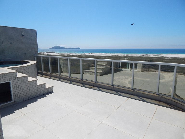 Cobertura Cinematográfica com Piscina vista mar