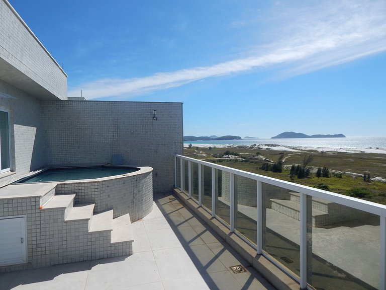 Cobertura Cinematográfica com Piscina vista mar